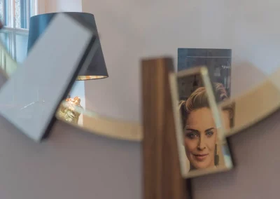 Räumlichkeiten Dermatologie am Friedensengel Detailaufnahme Spiegel